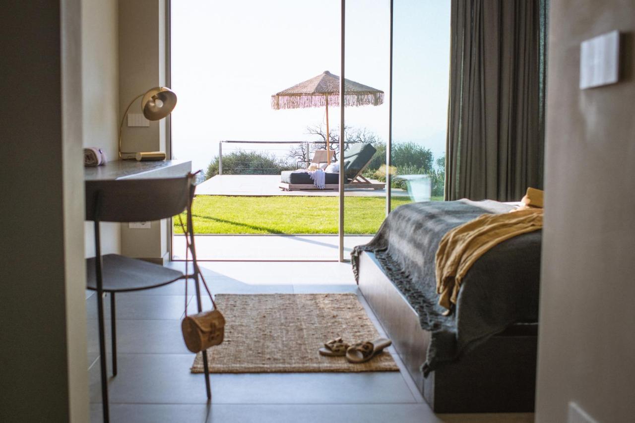 Residenza Cavaion Villa Calmasino Buitenkant foto